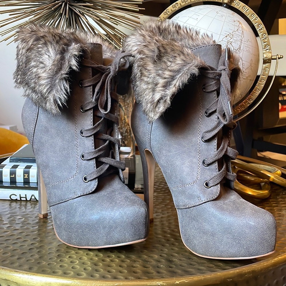 Taupe heeled booties